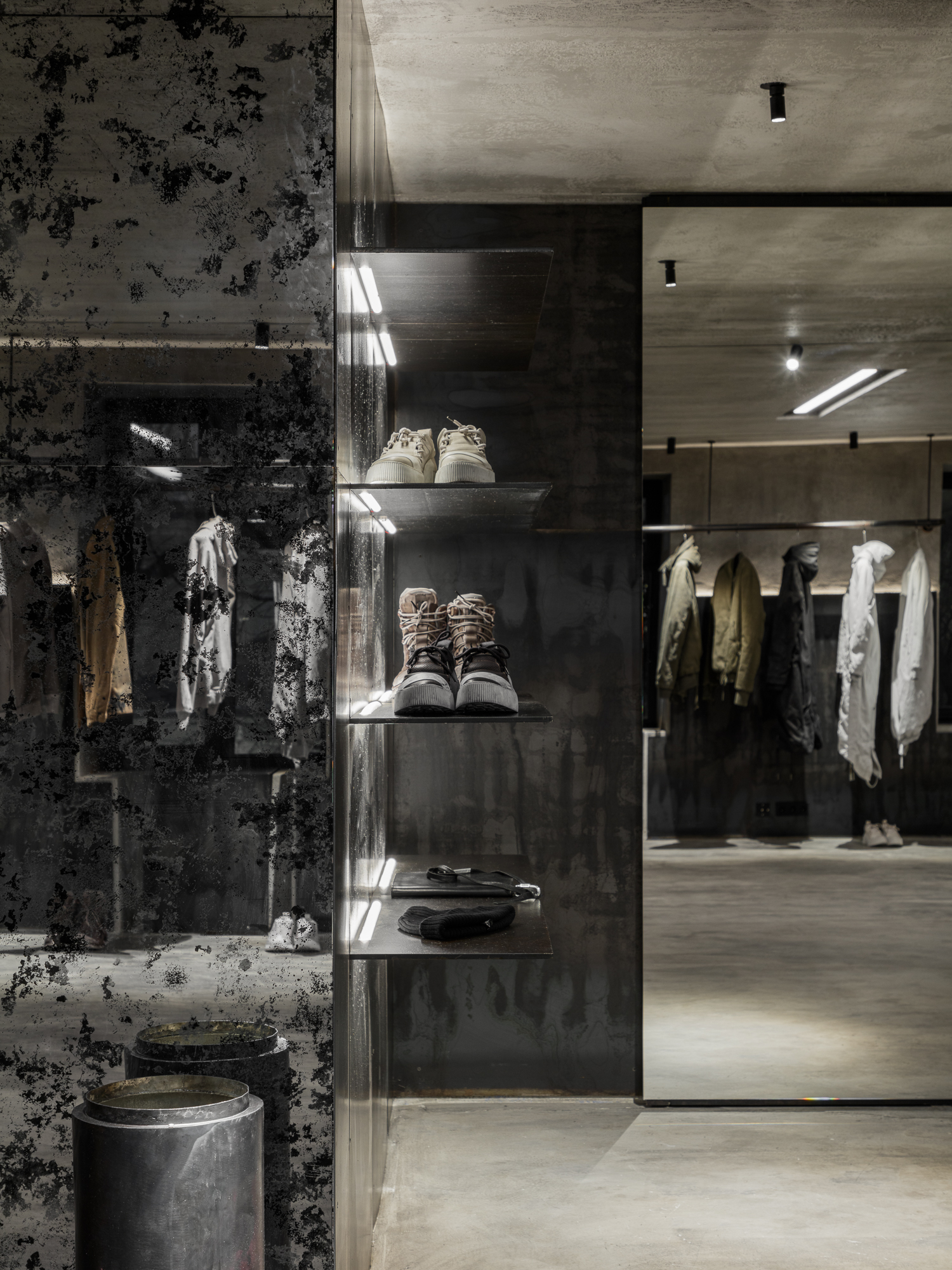 Boris Bidjan Saberi Mono Boutique