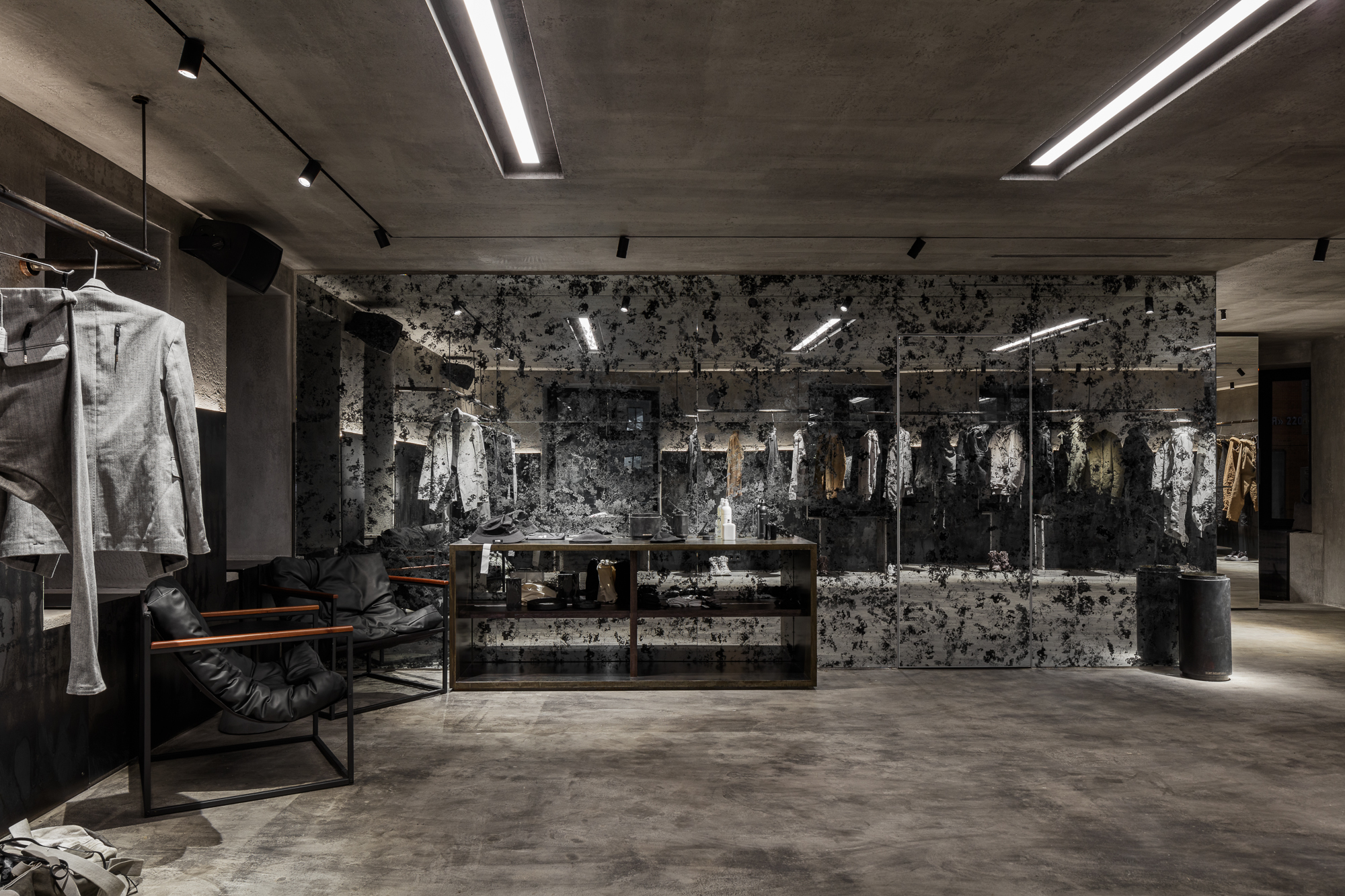 Boris Bidjan Saberi Mono Boutique